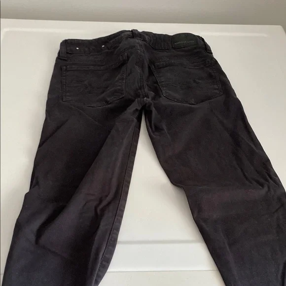 American eagle black khaki jeans size 0short 
Black Slim Fit Pants - Picture 3 of 4